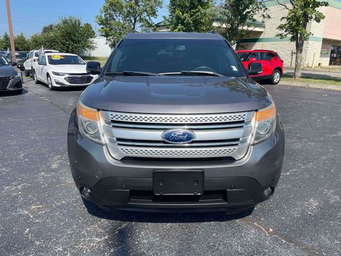 Used 2013 Ford Explorer XLT AWD/4WD image 2