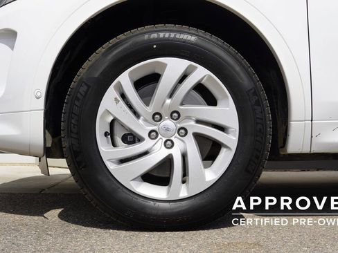 Used 2025 Land Rover Discovery Sport S AWD/4WD image 32