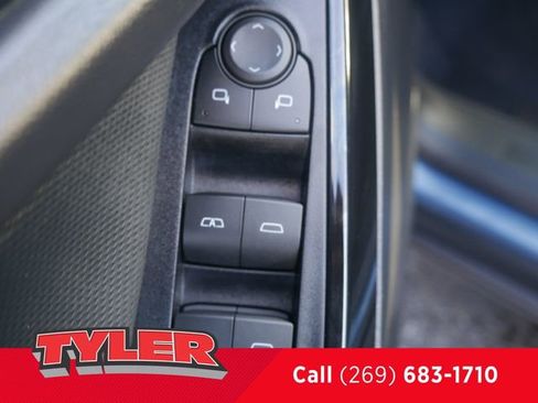 New 2026 Chevrolet Equinox LT w/ Convenience Package II image 22