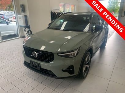 Certified 2024 Volvo XC40 B5 Plus w/ Climate Package