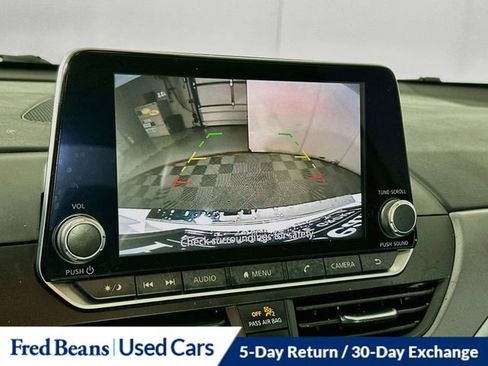 Used 2023 Nissan Altima 2.5 SR FWD image 19