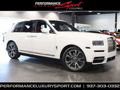 Used 2023 Rolls-Royce Cullinan AWD/4WD image 1
