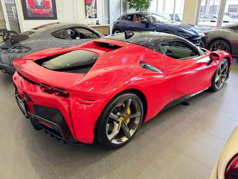 Used 2022 Ferrari SF90 Stradale image 16