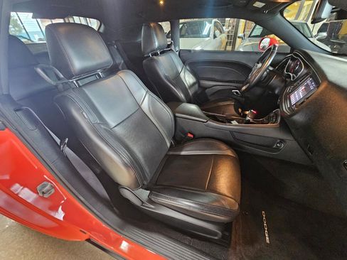 Used 2017 Dodge Challenger SXT Plus RWD image 12