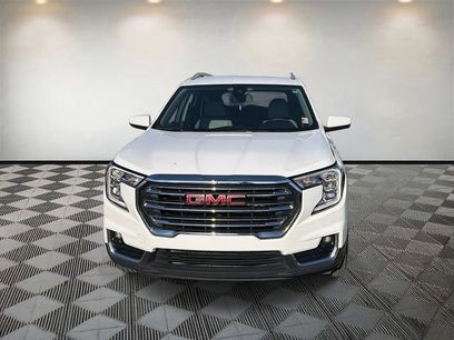 Used 2024 GMC Terrain SLT