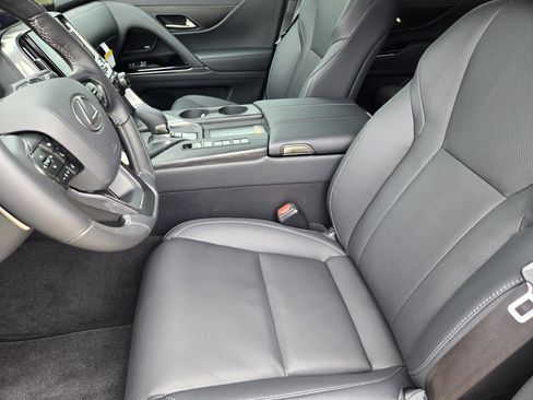 New 2026 Lexus LX 700h Luxury AWD/4WD image 5