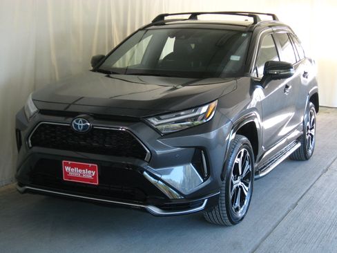 Used 2024 Toyota RAV4 XSE w/ Premium Package image 24