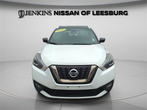 Certified 2019 Nissan Kicks SR w/ SR Premium Package image 2