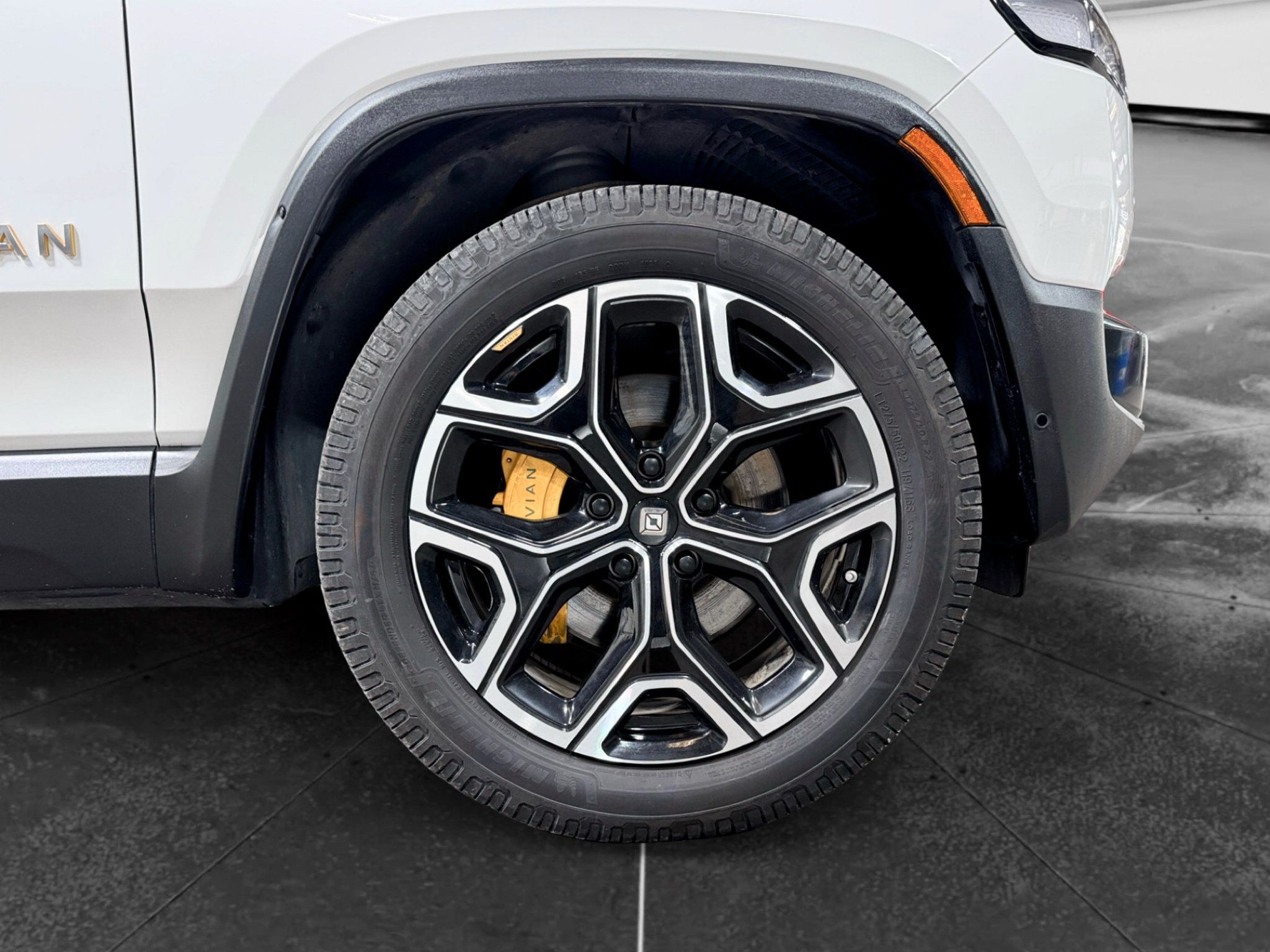 Used 2023 Rivian R1S Adventure Quad AWD/4WD image 36