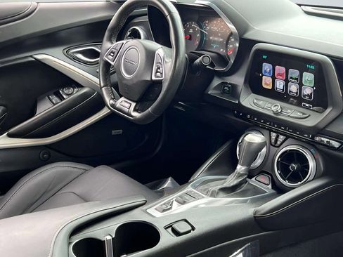Used 2016 Chevrolet Camaro SS RWD image 10