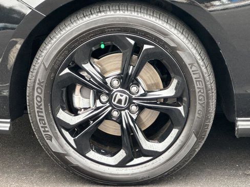 Certified 2025 Honda Accord SE image 25