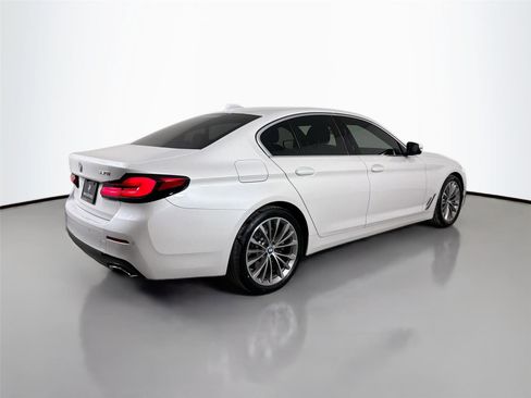 Certified 2023 BMW 530i w/ Premium Package RWD image 5