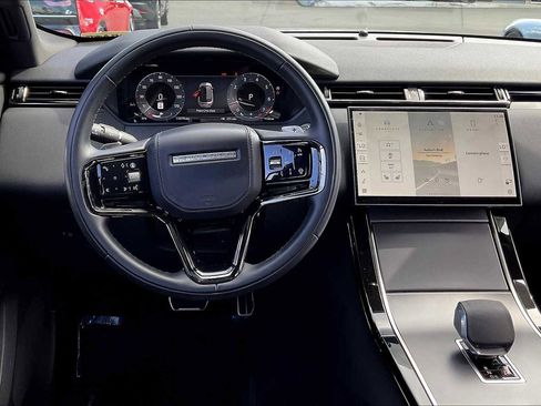 Used 2025 Land Rover Range Rover Velar Dynamic SE image 8