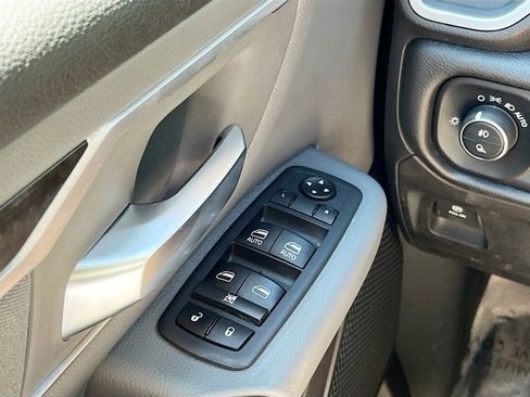 Used 2020 RAM 1500 Big Horn AWD/4WD image 17
