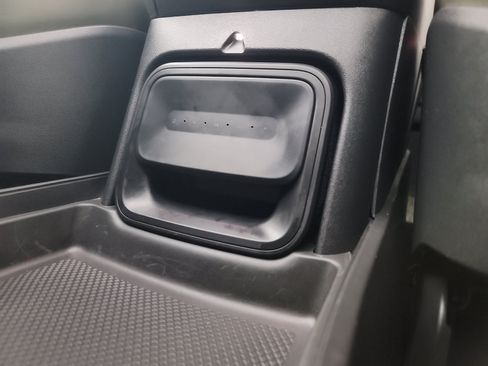 Used 2024 Rivian R1T Adventure Dual AWD/4WD image 31