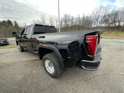 New 2026 GMC Sierra 3500 Denali Ultimate image 5