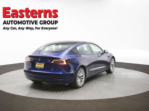 Used 2022 Tesla Model 3 Standard Range RWD image 38