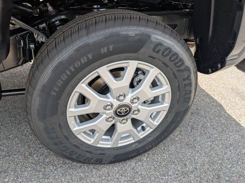 New 2026 Toyota Tacoma SR image 28