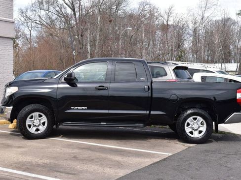 Used 2017 Toyota Tundra SR5 image 3