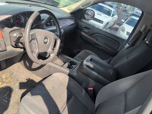 Used 2009 Chevrolet Tahoe LT w/ Convenience Package RWD image 12