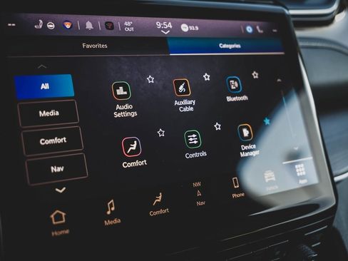 Used 2022 Jeep Grand Cherokee Limited 4xe image 20