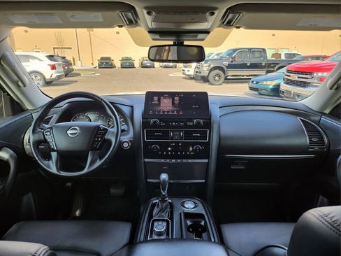 Used 2021 Nissan Armada SV w/ SV Appearance Package image 17