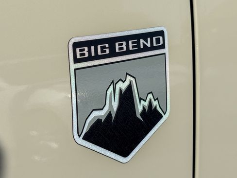 Used 2025 Ford Bronco Big Bend w/ Black Diamond Package AWD/4WD image 8