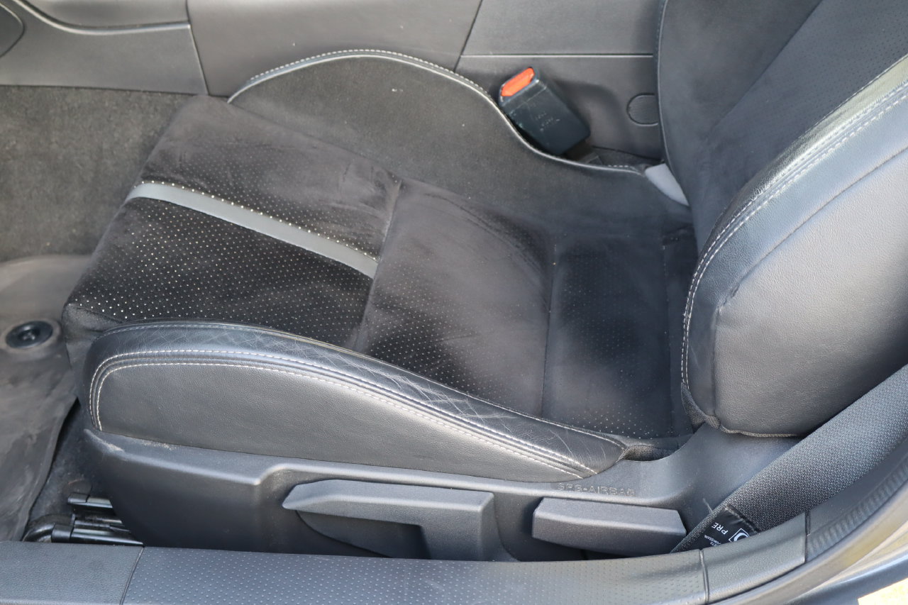 Used 2022 Toyota GR86 Premium w/ ALL Weather Mat Package (TMS) RWD image 13