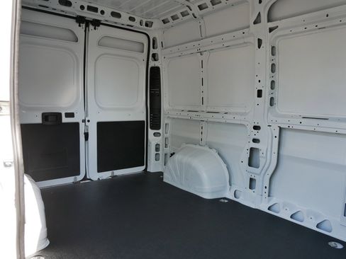 New 2026 RAM ProMaster 2500 w/ Convenience Group image 10