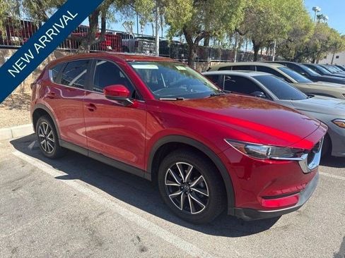 Used 2018 MAZDA CX-5 Touring w/ Preferred Equipment Package FWD image 3