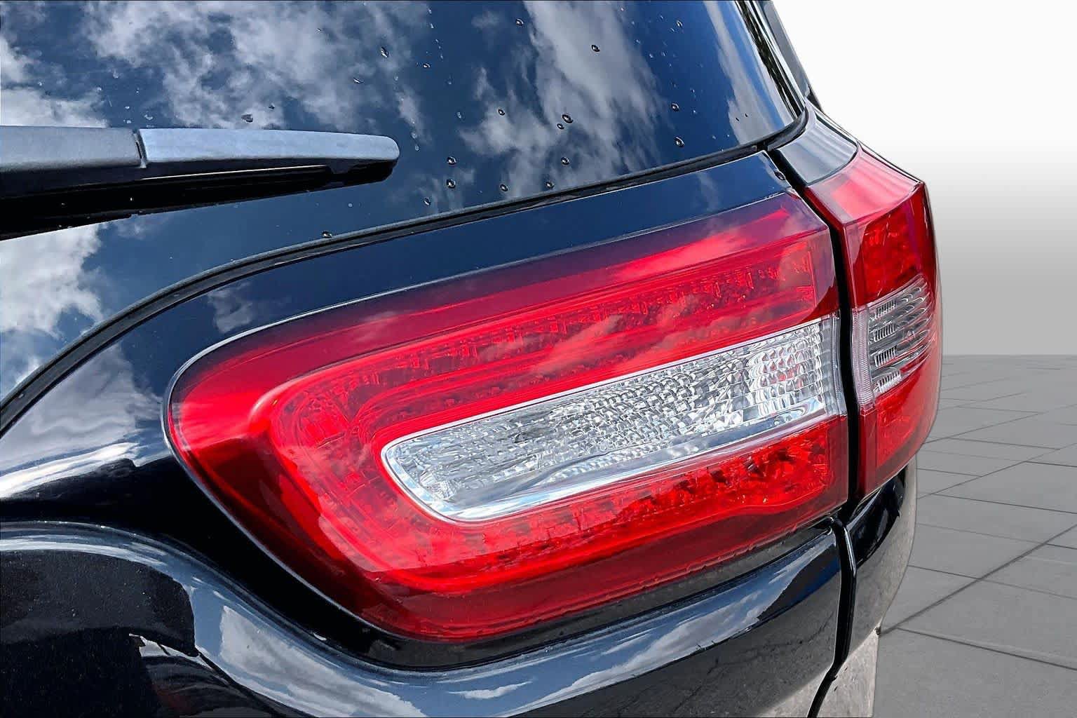 Used 2015 Jeep Cherokee Limited AWD/4WD image 29