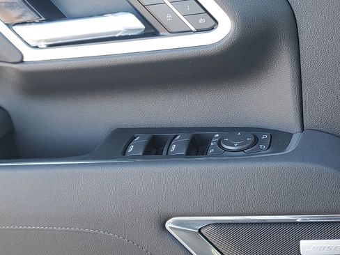 New 2026 GMC Sierra 2500 SLT w/ SLT Premium Package image 26