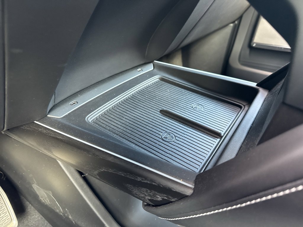 Used 2026 Cadillac Vistiq Platinum w/ LPO, Floor Liner Package AWD/4WD image 15