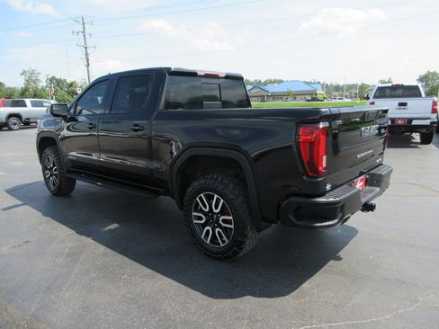 Used 2021 GMC Sierra 1500 AT4 w/ AT4 Preferred Package AWD/4WD image 10