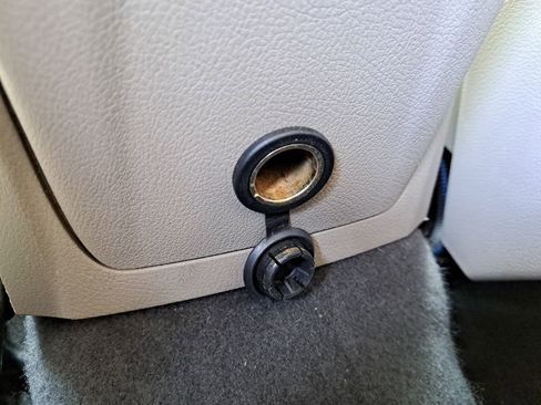 Used 2014 Ford Focus SE image 9