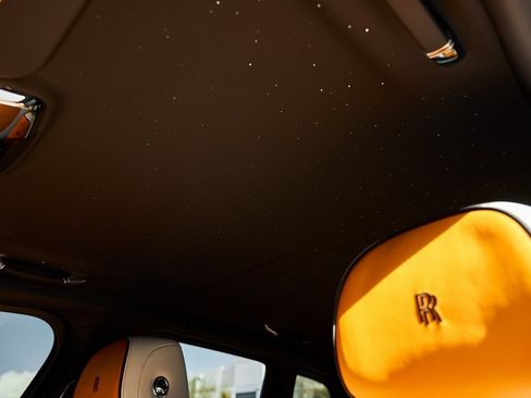 Used 2026 Rolls-Royce Cullinan image 54