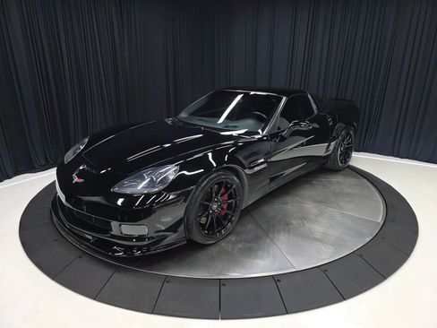 Used 2007 Chevrolet Corvette Z06 w/ Preferred Equipment Group RWD image 7