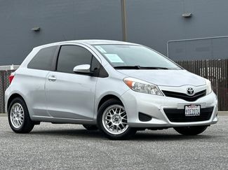 Used 2012 Toyota Yaris L video 2