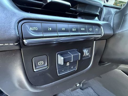 Used 2021 Cadillac Escalade Sport Platinum AWD/4WD image 25