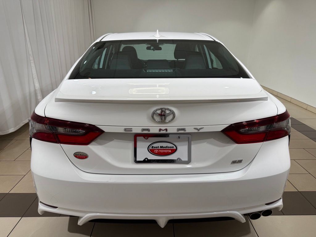 Certified 2024 Toyota Camry SE FWD image 4