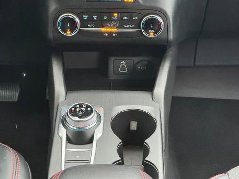 Used 2025 Ford Escape ST-Line image 16