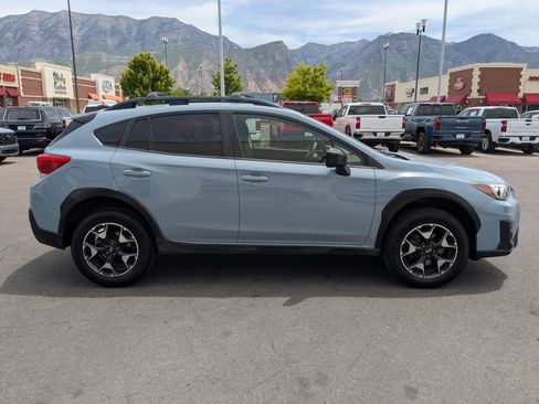 Used 2019 Subaru Crosstrek 2.0i AWD/4WD image 2