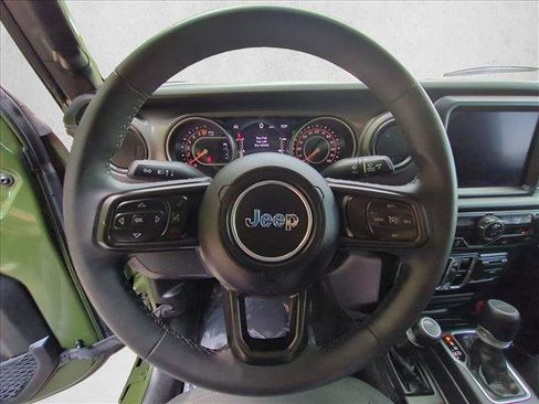 Certified 2023 Jeep Gladiator Sport AWD/4WD image 29