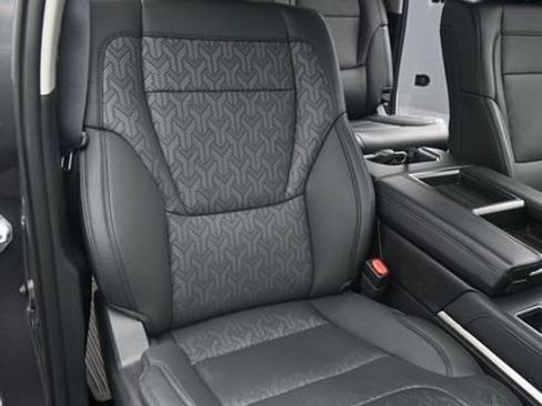 Used 2024 Toyota Tundra Limited AWD/4WD image 16