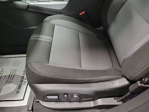 Used 2024 Chevrolet Blazer LT w/ Convenience Package image 8