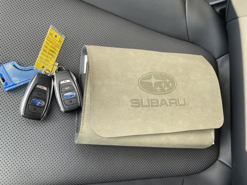Used 2026 Subaru Outback Limited AWD/4WD image 29