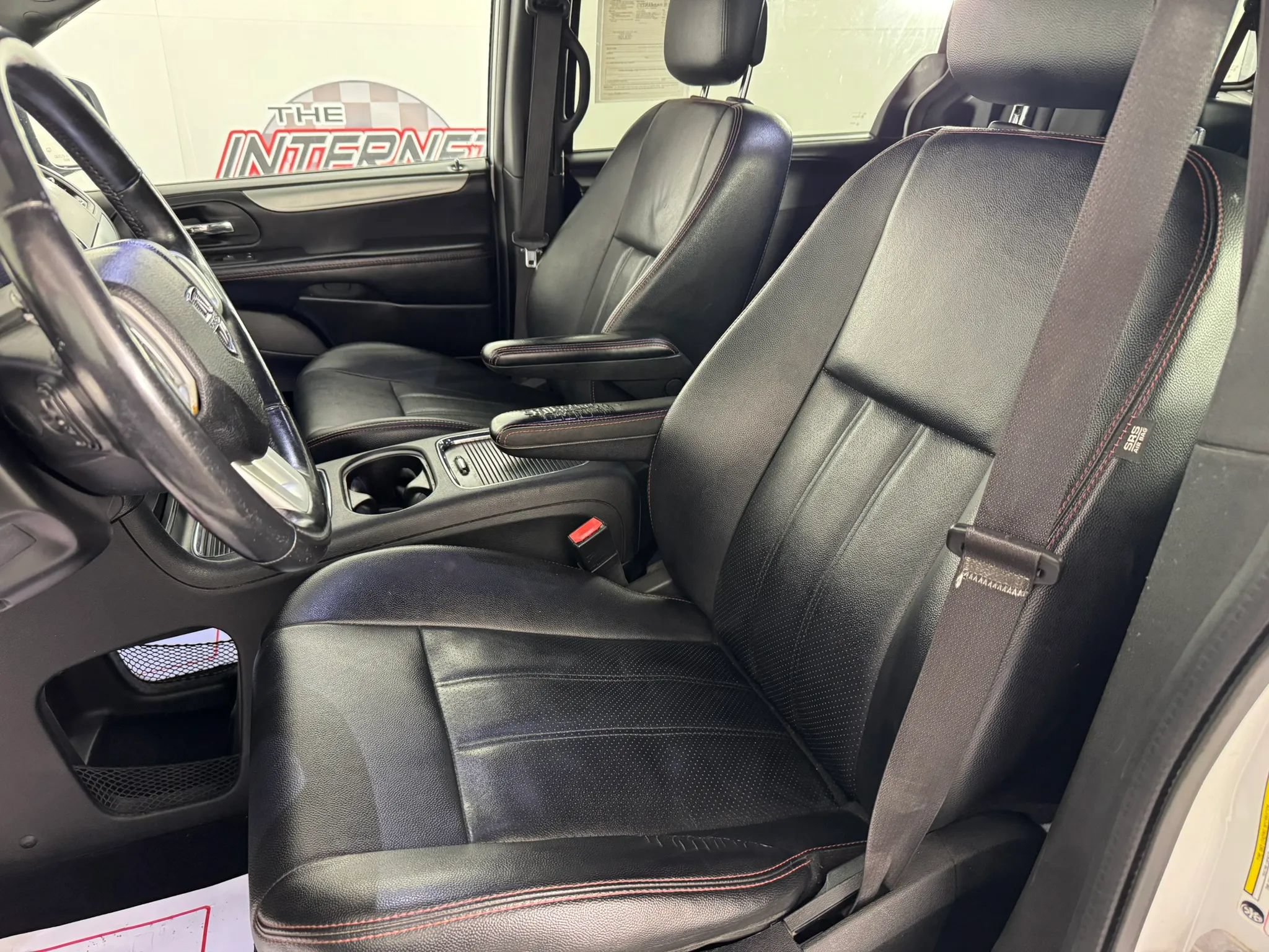 Used 2018 Dodge Grand Caravan GT FWD image 28