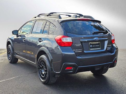 Used 2017 Subaru Crosstrek 2.0i Premium image 5