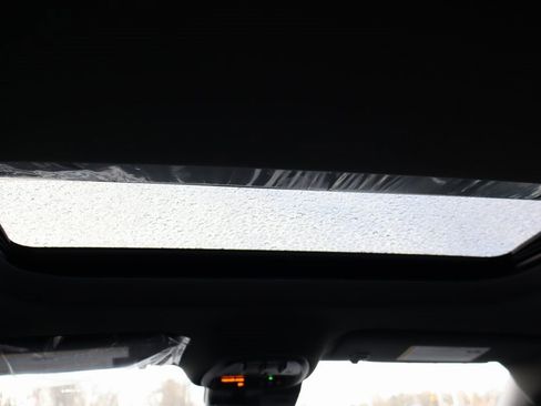 New 2026 Chevrolet Trax RS image 18