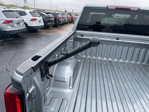 Used 2025 GMC Sierra 1500 SLT image 36